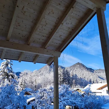 Fuxbau Waldlounge Inklusive Chiemgaukarte Holiday home